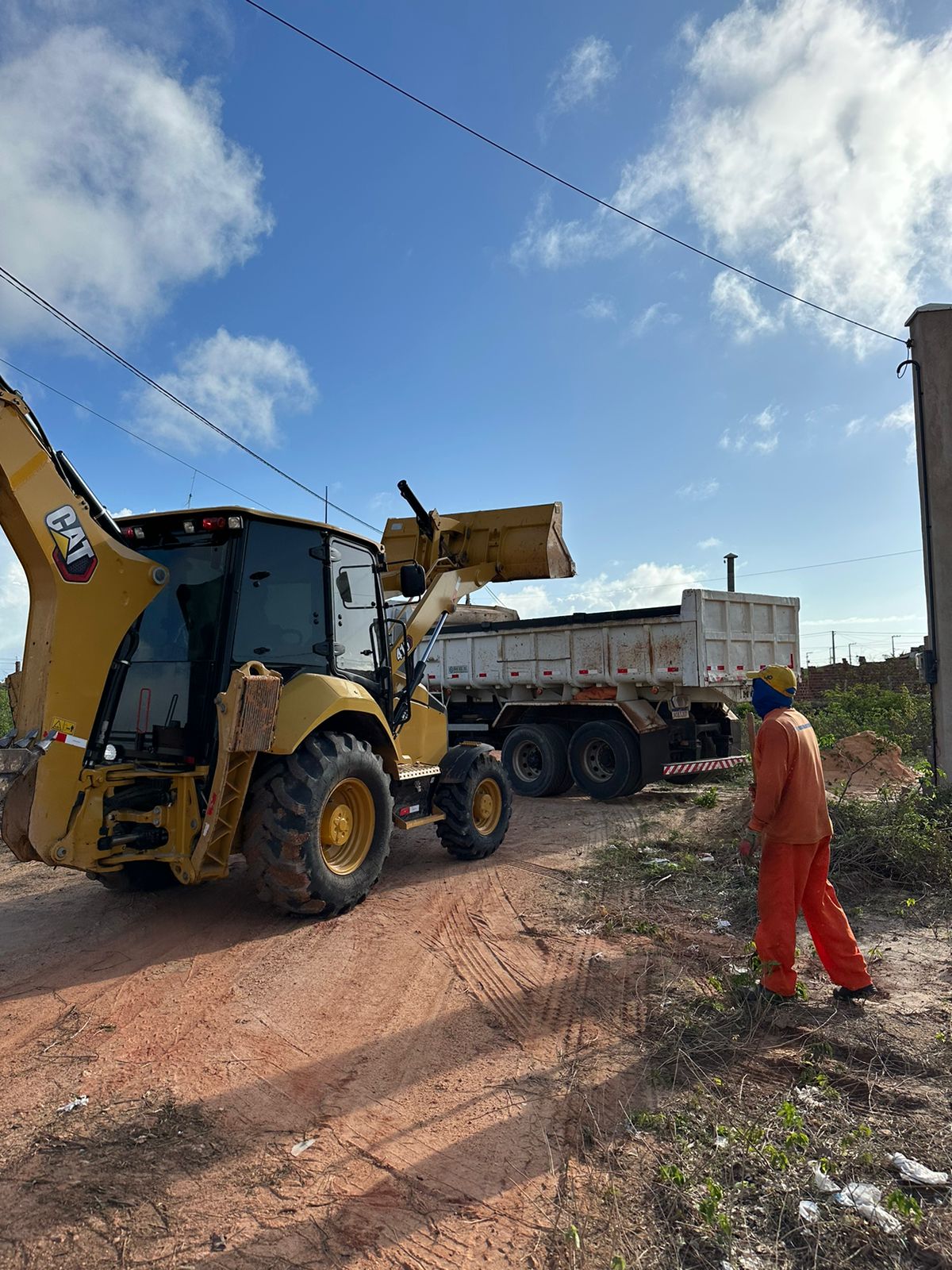 Equipes de limpeza removeram mais de 108 toneladas de lixo de Tibau